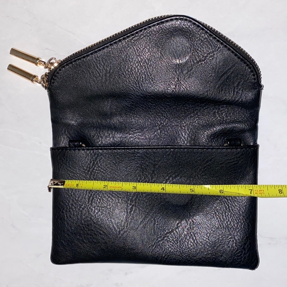 Black small handheld clutch gold metal zipper closure two pockets w/ credit card - Picture 6 of 9